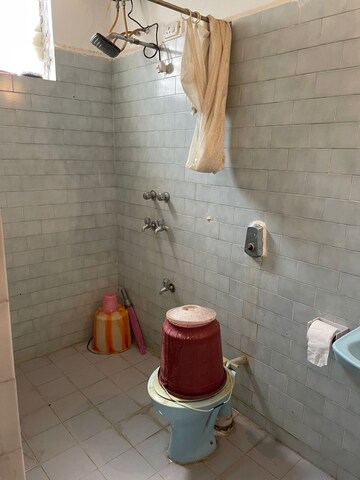 Bathroom in Studio Apartment at Camorlim – for Rent