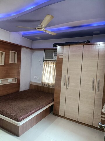 Bedroom in 2 BHK Apartment at Green Square, Kasarvadavali – for Rent