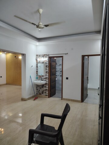 Bedroom in 3 BHK Builder Floor at Gms Road – for Sale