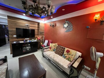 Living Room in 2.5 BHK Apartment at Ajnara Grand Heritage, Sector 74 – for Rent
