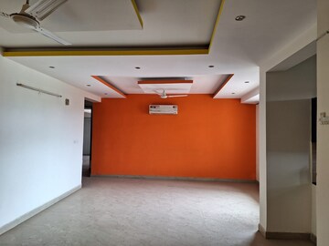 Bedroom in 5 BHK Apartment at Sector 20 – for Rent
