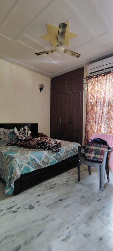 Bedroom in 2 BHK Builder Floor at Sector 47 – for Rent