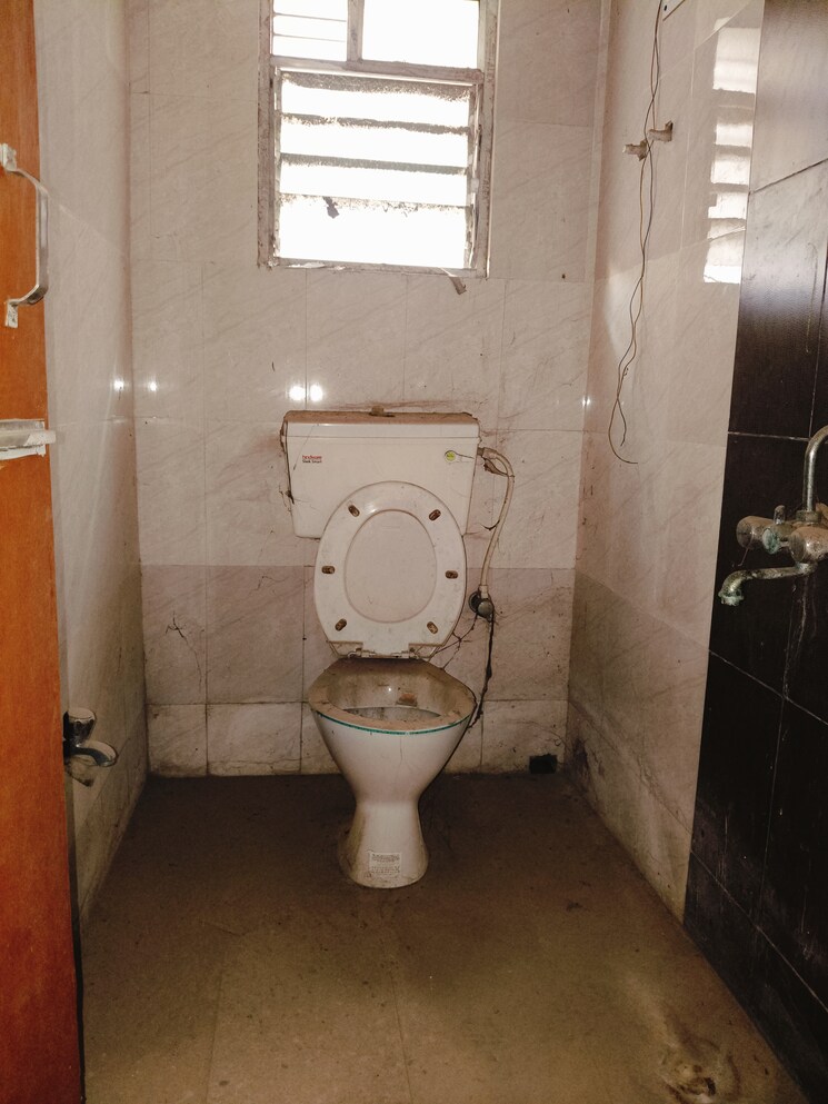 Bathroom, krishna-heights-phase-i-ii-iii 3 Bedroom 1295 Sq.Ft. Apartment In Krishnapur Kolkata 8097824