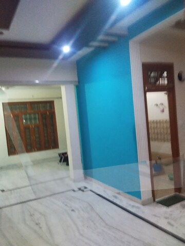Building Lobby in 2.5 BHK Independent House at Gomti Nagar – for Rent