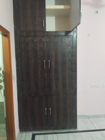 Furnished Amenities in 2.5 BHK Independent House at Gomti Nagar – for Rent