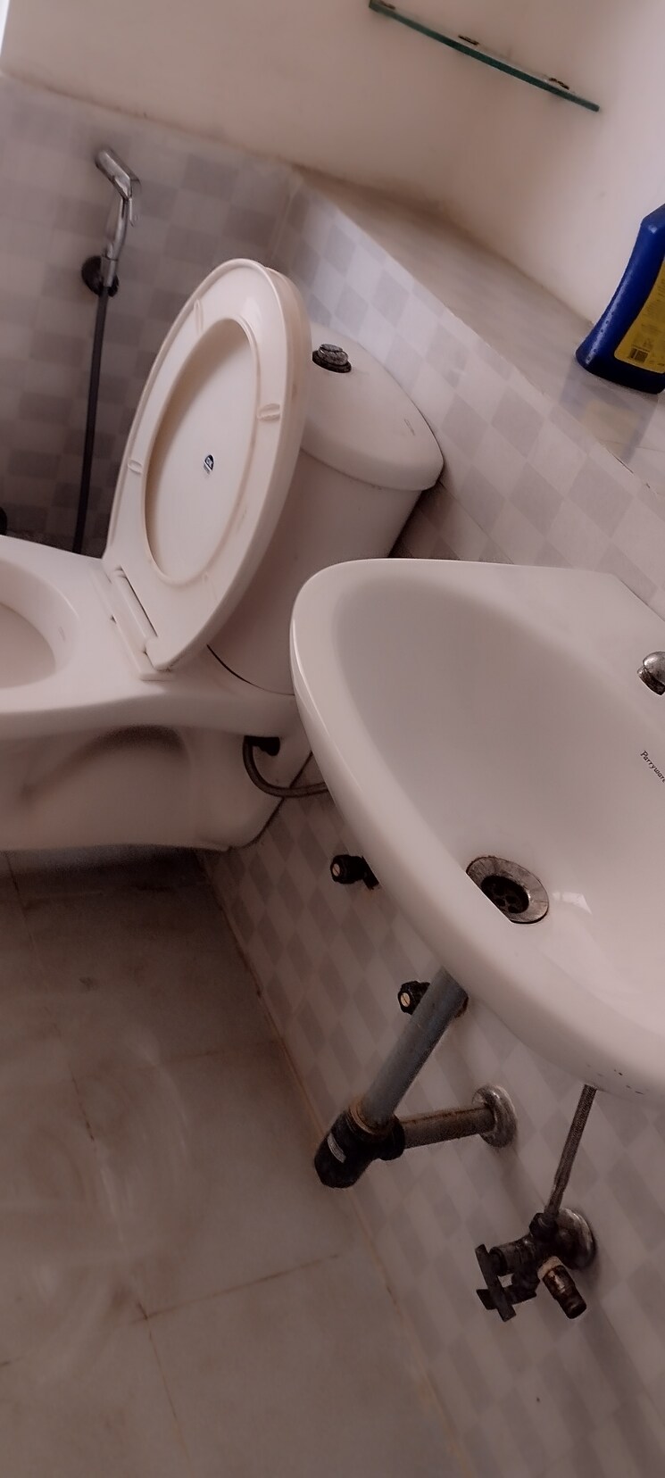 Bathroom, sector 134 3 Bedroom 1250 Sq.Ft. Apartment In Sector 134 Noida 8097870