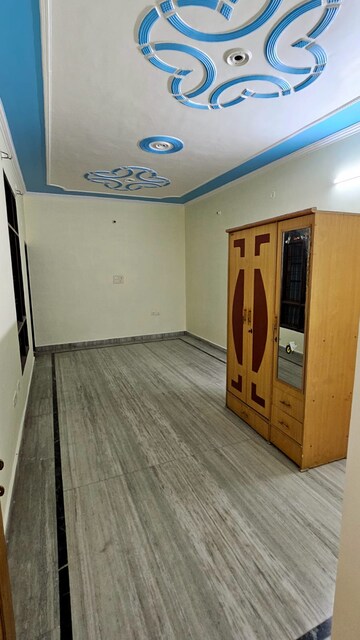 Room in 2 BHK Independent House at Gomti Nagar – for Rent