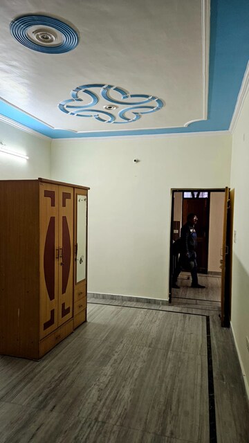 Bedroom in 2 BHK Independent House at Gomti Nagar – for Rent