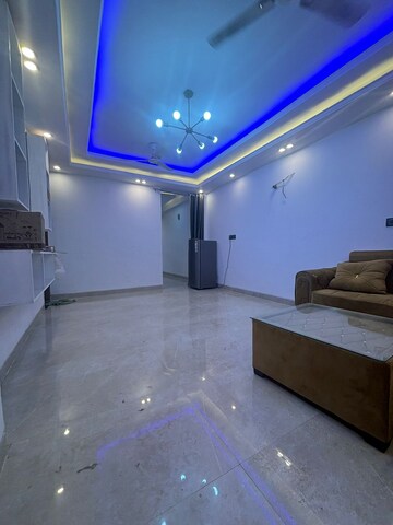 Room in 2 BHK Apartment at Saket – for Rent