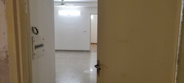 Room in 3 BHK Apartment at Jaypee Greens Kosmos, Sector 134 – for Sale