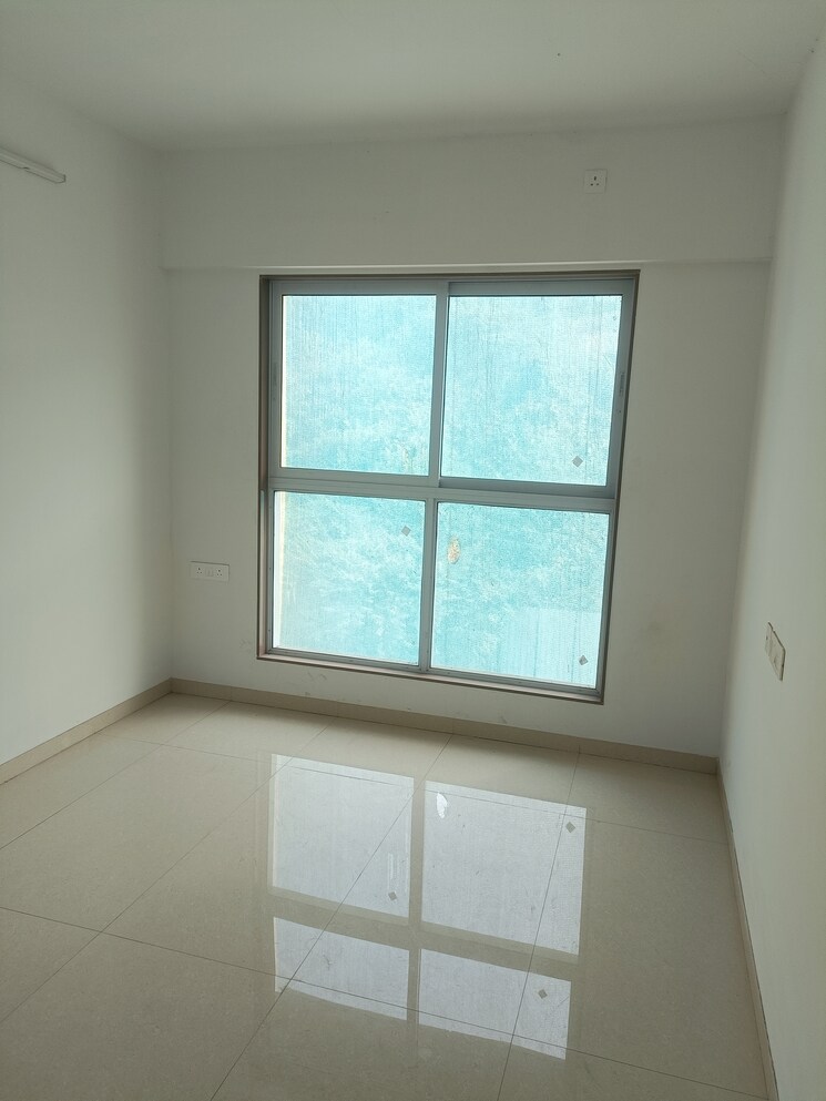 Room, green-square 1 Bedroom 350 Sq.Ft. Apartment In Kasarvadavali Thane 8097922