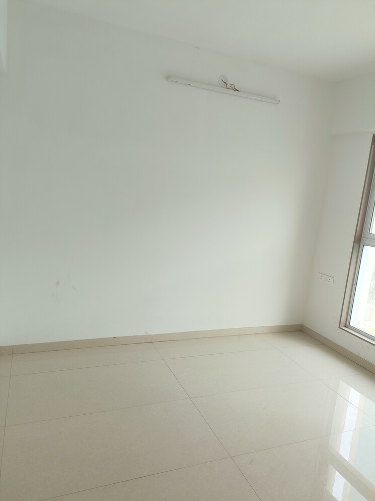 Room, green-square 1 Bedroom 350 Sq.Ft. Apartment In Kasarvadavali Thane 8097922