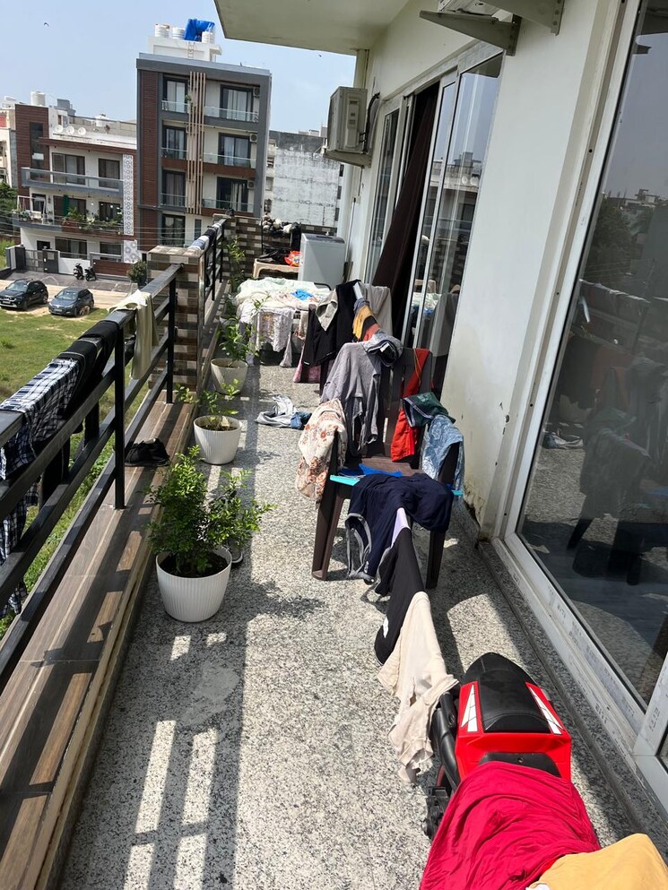 Balcony, kalpataru-srishti-namaah 1 Bedroom 458 Sq.Ft. Apartment In Mira Road Thane 8097944