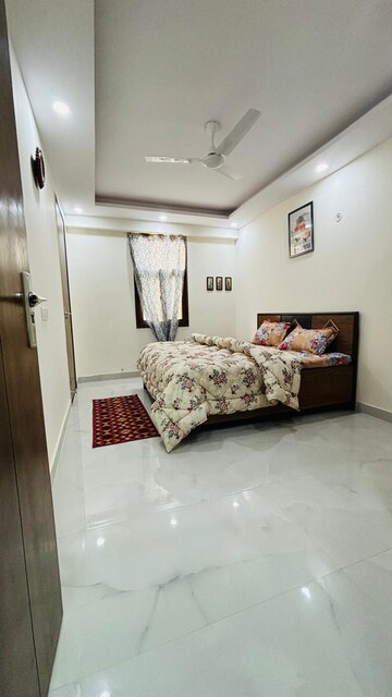 Bedroom in 2 BHK Apartment at Palm Residency Chhatarpur, Chattarpur – for Rent
