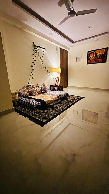 Bedroom in 2 BHK Apartment at Palm Residency Chhatarpur, Chattarpur – for Rent
