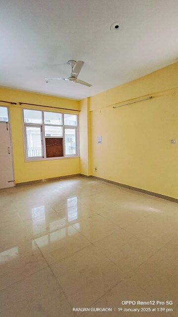 Room in 2 BHK Builder Floor at Unitech Singleton Floors South City, Sector 50 – for Rent