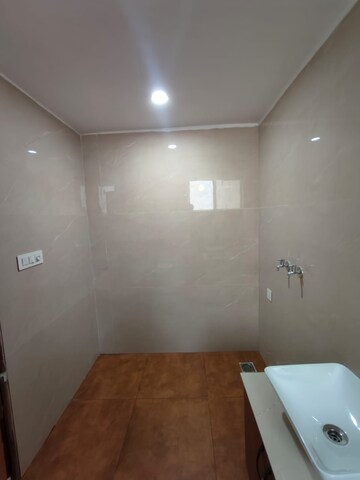 Room in 3 BHK Apartment at Harmony Imperial Apartments, Kishanpura – for Rent