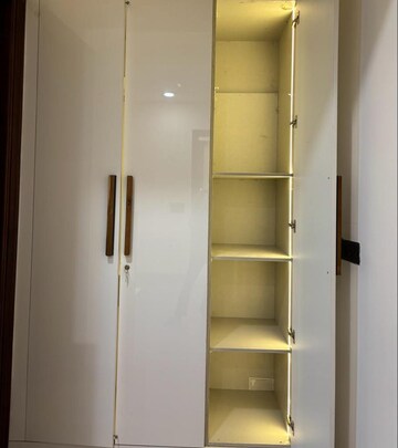 Building Lobby in 3 BHK Apartment at Suncity Essel Tower, Sector 28 – for Rent