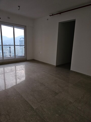 Room in 3 BHK Apartment at Rosa Manhattan, Ghodbunder Road – for Rent