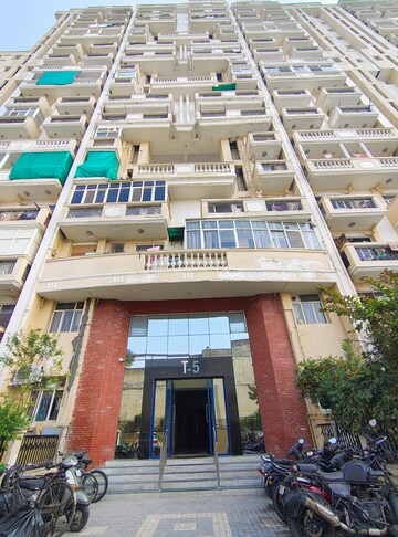 3 BHK Apartment – Exterior View View at Parsvnath Green Ville, Sector 48 - for Rent
