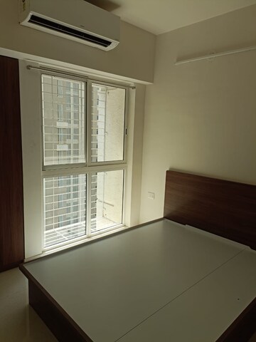 3 BHK Apartment For Sale in Lodha Amara, Kolshet Road