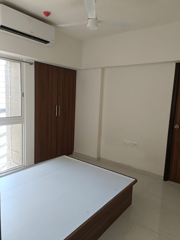 Room, lodha-amara 3 Bedroom 955 Sq.Ft. Apartment In Kolshet Road Thane 8098071