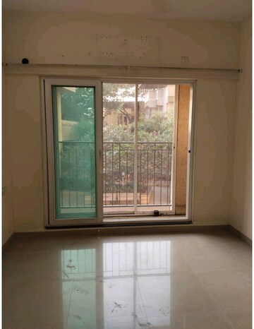 Room in 2 BHK Apartment at Rustomjee Urbania Acura, Majiwada – for Sale