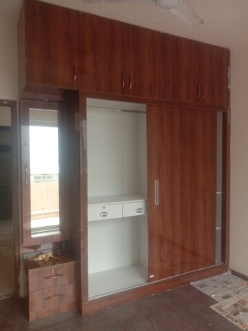 Room in 3 BHK Apartment at Mahagun Mywoods, Sector 16c Greater Noida – for Rent