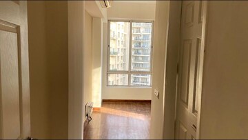 Room in 2.5 BHK Apartment at Sector 50 – for Rent