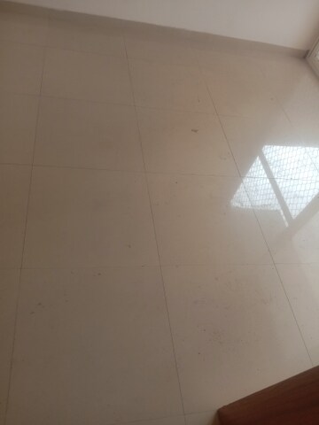 Furnished Amenities in 3 BHK Apartment at Mahagun Mywoods, Sector 16c Greater Noida – for Rent