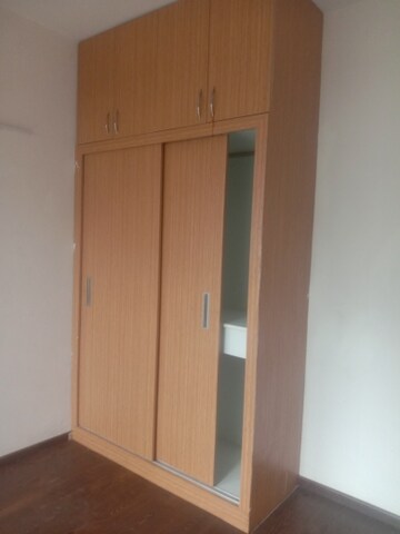 Room in 3 BHK Apartment at Mahagun Mywoods, Sector 16c Greater Noida – for Rent