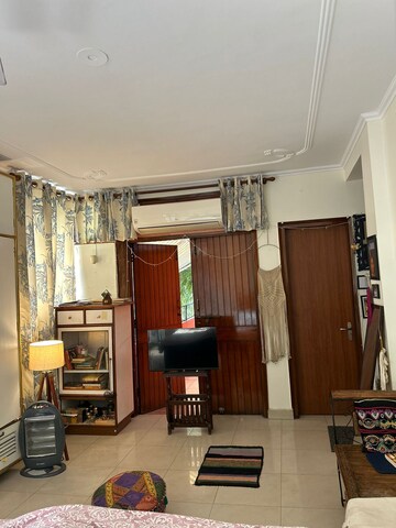 Living Room in 3 BHK Builder Floor at Greater Kailash – for Rent