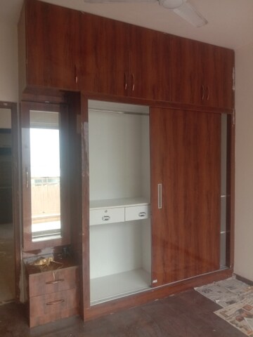 Room in 2 BHK Apartment at Mahagun Mywoods, Sector 16c Greater Noida – for Rent