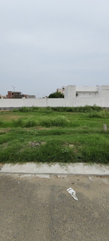  Plot – Exterior View View at Wave City, Wave City - for Sale