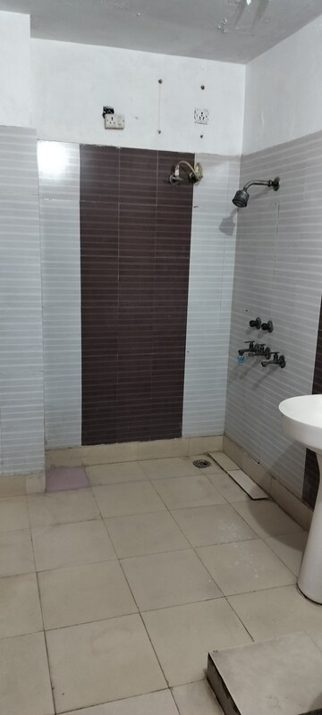 Bathroom in 4 BHK Independent House at RWA Apartments Sector 50, Sector 50 – for Rent