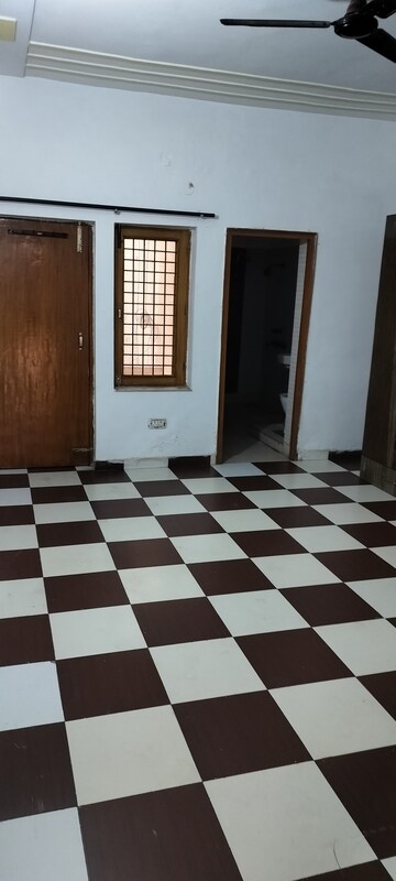 Bedroom in 4 BHK Independent House at RWA Apartments Sector 50, Sector 50 – for Rent
