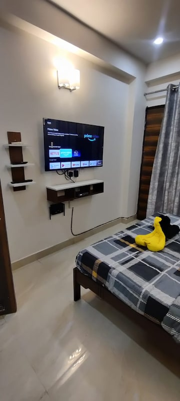 Master Bedroom in 2 BHK Independent House at RWA Residential Society, Sector 40 – for Rent