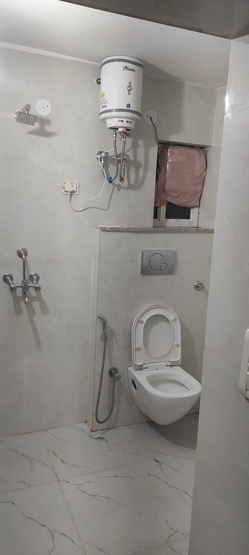 Master Bedroom in 2 BHK Builder Floor at Malviya Nagar – for Rent