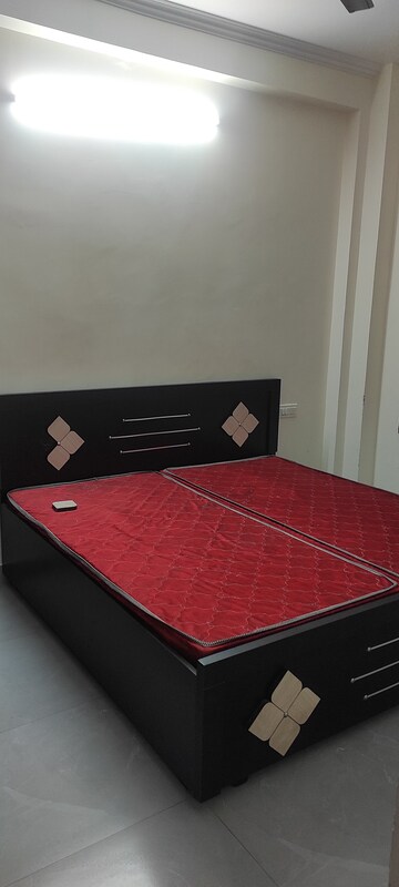 Furnished Amenities in 2 BHK Builder Floor at Malviya Nagar – for Rent