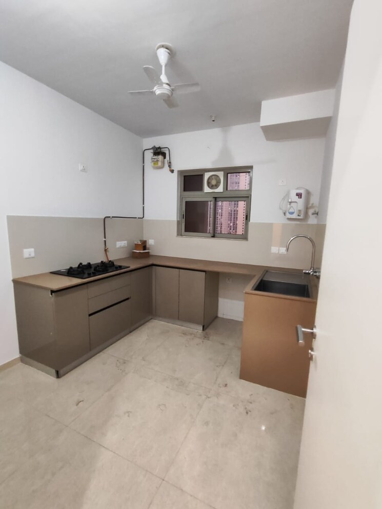 Kitchen, hiranandani-eagleridge-wing-b 3 Bedroom 1198 Sq.Ft. Apartment In Ghodbunder Road Thane 8098154