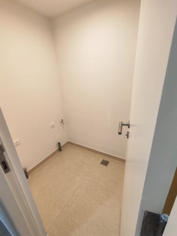 Master Bedroom in 3 BHK Apartment at Hiranandani Estate Pelican, Ghodbunder Road – for Rent
