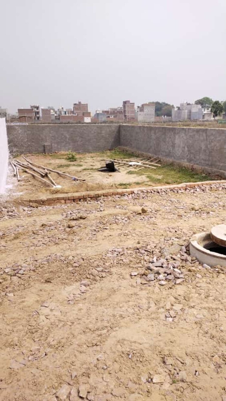 undefined, chhatikara  500 Sq.Yd. Plot In Chhatikara Vrindavan 8098170