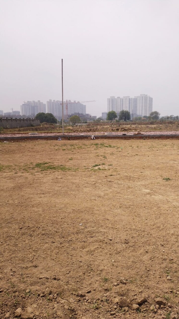 undefined, chhatikara  500 Sq.Yd. Plot In Chhatikara Vrindavan 8098170
