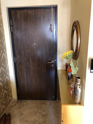 Furnished Amenities in 3 BHK Apartment at Hiranandani Woodpark Apartment, Ghodbunder Road – for Rent