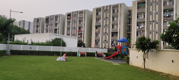 Exterior View, wave-executive-floors 2 Bedroom 900 Sq.Ft. Apartment In Wave City Ghaziabad 8098213