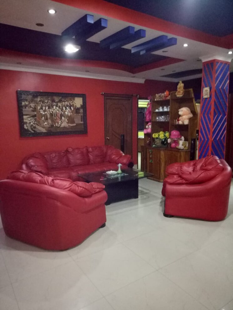 Living Room, vip road 3 Bedroom 1700 Sq.Ft. Apartment In Vip Road Kolkata 8098247