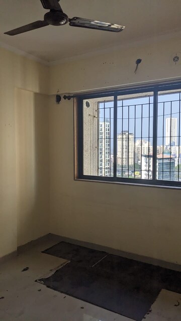 Room in 1 BHK Apartment at Puranik Hometown, Ghodbunder Road – for Sale