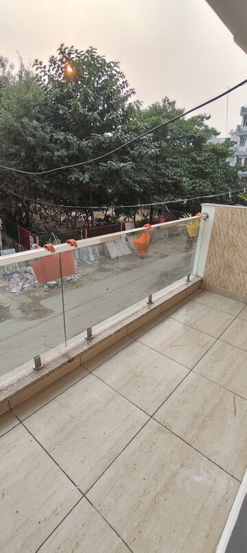 Balcony in 1 BHK Builder Floor at Ardee City, Sector 52 – for Rent