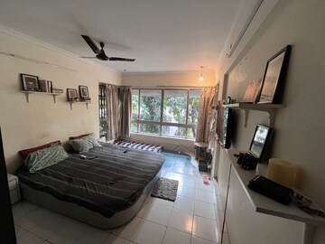 Bedroom in 1 BHK Apartment at Santacruz West – for Rent