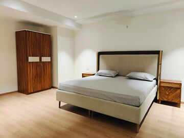 Bedroom in Studio Apartment at M3M Corner Walk, Sector 74 – for Rent